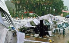12 người bị thương do dông lốc, mưa đá ở miền Bắc