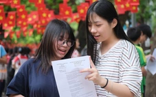 Đề thi văn lớp 10 Hà Nội hỏi về việc người trẻ 'mất kết nối', thí sinh thích thú