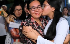 Lần đầu tiên làm chuyện ấy trong lễ trưởng thành