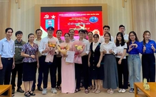 Ban Bí thư hướng dẫn mới về thẩm tra lý lịch người vào Đảng, bổ sung Huy hiệu 35, 95 năm tuổi Đảng