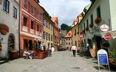 Nhà đầu tư đổ vốn vào căn hộ cho thuê và khách sạn tại CH Czech