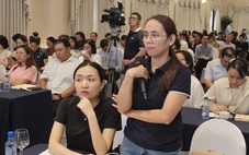 Hàng nhập khẩu bị 'treo' gần 2 tháng vì quy định chồng chéo