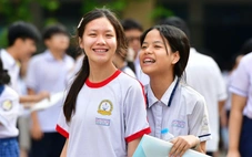 Thí sinh tươi rói sau giờ thi tiếng Anh, nhiều em tự tin lấy điểm 10