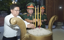 Khảo sát vị trí có thể là nơi chôn tập thể liệt sĩ hy sinh năm 1968 tại công viên Lê Thị Riêng