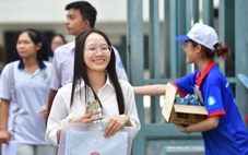 Đề văn thi tốt nghiệp THPT 2026: Thí sinh nói vừa sức, rạng rỡ rời phòng thi