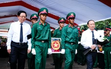 Gia Lai truy điệu và an táng 18 hài cốt liệt sĩ quân tình nguyện Việt Nam