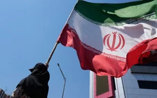 Iran chỉ trích việc ông Trump ‘khăng khăng’ đòi ký thỏa thuận vào ngày sinh nhật của mình