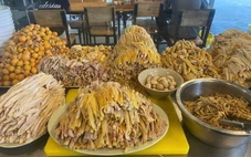 Ăn phở thì thịt gà trống là ngon nhất