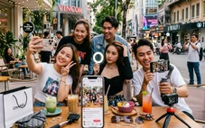 Khi mạng xã hội thành... sân khấu