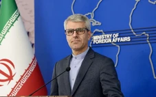 Iran muốn thu 'một số' phí dịch vụ qua eo biển Hormuz?