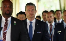Ông Hegseth lại gạch tên loạt sĩ quan nữ và người da màu khỏi danh sách thăng cấp