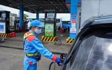 Sôi động dịch vụ 'tư vấn' xăng E10