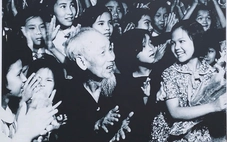 Chiếc túi mang cơm đi công tác của Bác Hồ và lời dặn 'phải trân trọng từng hạt gạo của dân'