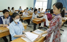 Đề thi lớp 10 chuyên lý TP.HCM có sai sót, thí sinh được làm bài thêm 15 phút