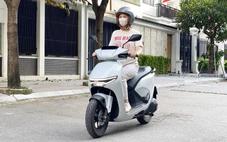 Xe máy điện Honda CUV e: 'đội giá' tại đại lý, lăn bánh tới hơn 71 triệu đồng
