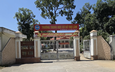 Chấm dứt hợp đồng thầy giáo làm lộ đề thi cho nhóm học sinh học thêm