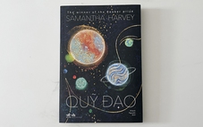 Quỹ đạo: Cuốn tiểu thuyết khám phá vẻ đẹp của vũ trụ