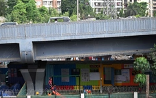Bên trong những lớp học tươi lung linh dưới chân cầu vượt
