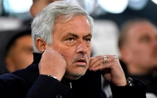Real Madrid công bố 4 'bom tấn', ngoài HLV Mourinho còn có ai?