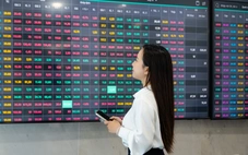 Chứng khoán tuần mới: VN-Index hồi phục, chuyên gia khuyên không vội mua đuổi