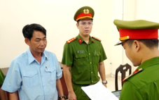 Bắt tạm giam bị can dùng máy móc đào đồi đất đem bán trái luật