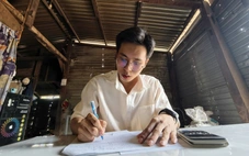 Chàng trai biến nhà mình thành 'phòng thi không giám thị' trước ngày thi thật