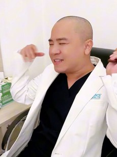 Vợ tìm đến Bác sĩ Chuối cầu cứu vì chồng... 'to cả đêm'
