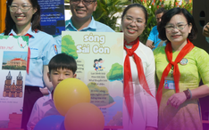 Thiếu nhi thành phố hưởng ứng Lễ phát động Hội thi sáng tác văn học lần thứ 9