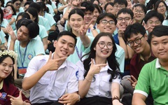 Rực rỡ sắc màu Hội trại truyền thống 9-1 của teen TP.HCM