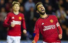 Tin tức thể thao sáng 9-1: Manchester United chiến thắng ở Cúp FA; cầu thủ cricket đột tử trên sân