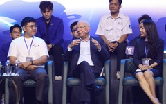 Giáo sư Klaus Schwab nhắn nhủ với giới trẻ về phẩm chất quan trọng trong Kỷ nguyên trí tuệ