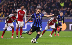 Kết quả Champions League: Inter Milan thắng Arsenal, Barcelona bay cao