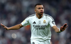 Mbappe ghi bàn, Real Madrid vẫn thua đậm Barcelona