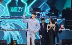 HIEUTHUHAI giành 2 giải thưởng quan trọng của Làn sóng xanh