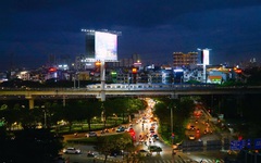 Du lịch đêm bằng metro: Đến ga Thảo Điền, ngồi rooftop ngắm thành phố lung linh