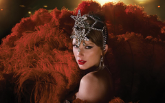 Taylor Swift gây sốt phòng vé, Song Kang khởi động chuỗi fan meeting