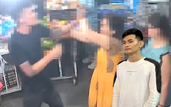 Thanh niên xăm trổ hành hung thai phụ bị bắt tạm giam vì đánh nhau khi tại ngoại