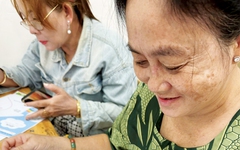Phụ huynh... làm bài kiểm tra đầu năm