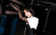 Jennie tham gia lễ hội âm nhạc, HyunA trấn an fan sau sự cố