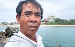 Thuyền trưởng con tàu đi tìm 3 người bị sóng cuốn kể lại quyết định ‘đâm tàu vào cảng’ để cứu thuyền viên