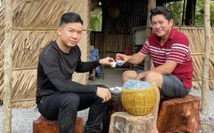 Huỳnh Anh Tuấn đính chính tin 'bỏ phố về hẳn nhà chòi Tây Ninh'