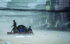 Sông trên trời, lũ dưới đất