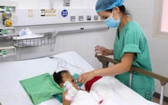 Bệnh viện Trung ương Huế ghép gan cứu sống bệnh nhi 2 tuổi bị teo gan bẩm sinh