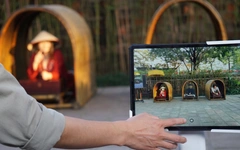 Đến Văn Miếu - Quốc Tử Giám nhập vai trạng nguyên vinh quy bái tổ