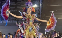 Hoa hậu Phương Linh diện trang phục 'cá chép hoá rồng' trước thềm 'Miss Cosmo 2025'