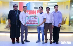 Cùng Tuổi Trẻ cứu trợ đồng bào lũ lụt miền Trung