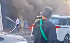 Cháy hầm xe thẩm mỹ viện ở trung tâm TP.HCM, khách và nhân viên tháo chạy