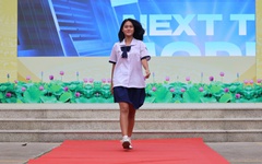 'Xé túi mù' những giờ ra chơi không điện thoại thú vị của teen Trường THPT Long Trường