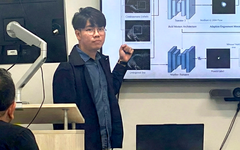 Học năm 4 sư phạm Toán rồi chuyển ngành, chinh phục AI y tế ở Mỹ