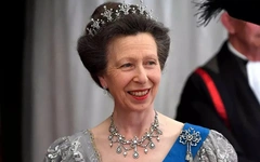 Xu hướng thời trang mùa thu lấy cảm hứng từ Công chúa Anne